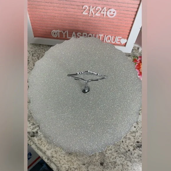 Two tier stand - Picture 3 of 3